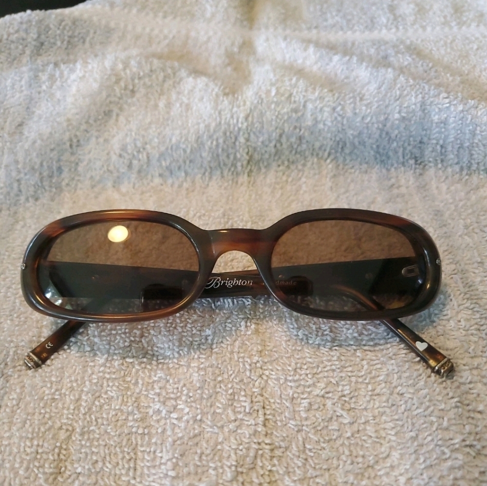 Brighton Brown Oval Sunglasses with Gradient Lenses